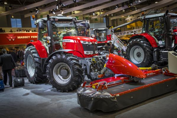 MF 6718S MACHINE OF THE YEAR SIMA2017 4990 131285